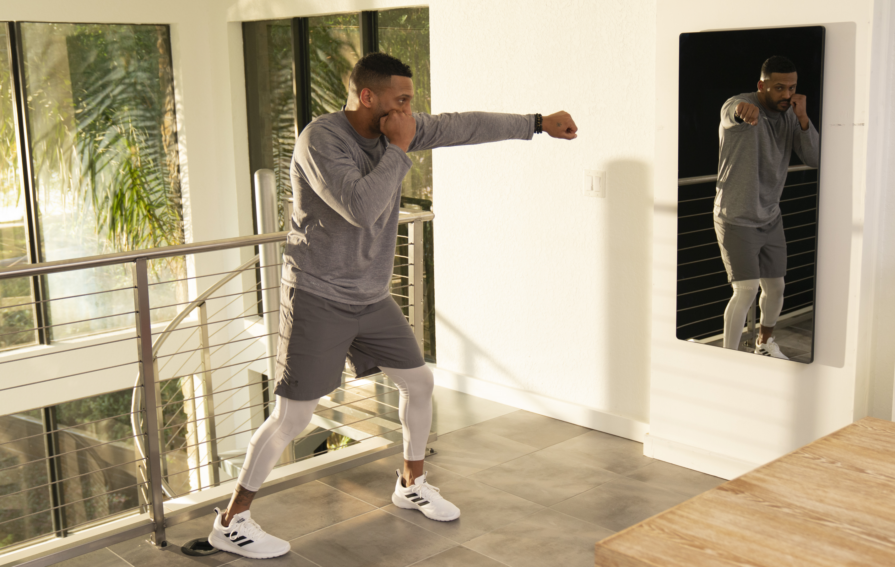 Mirror interactive best sale home gym uk